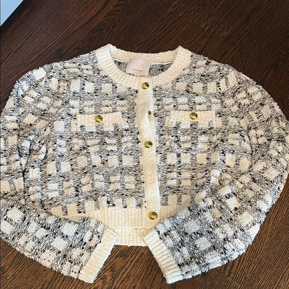 Cinq a sept Chic White and Gray Women's Sweater